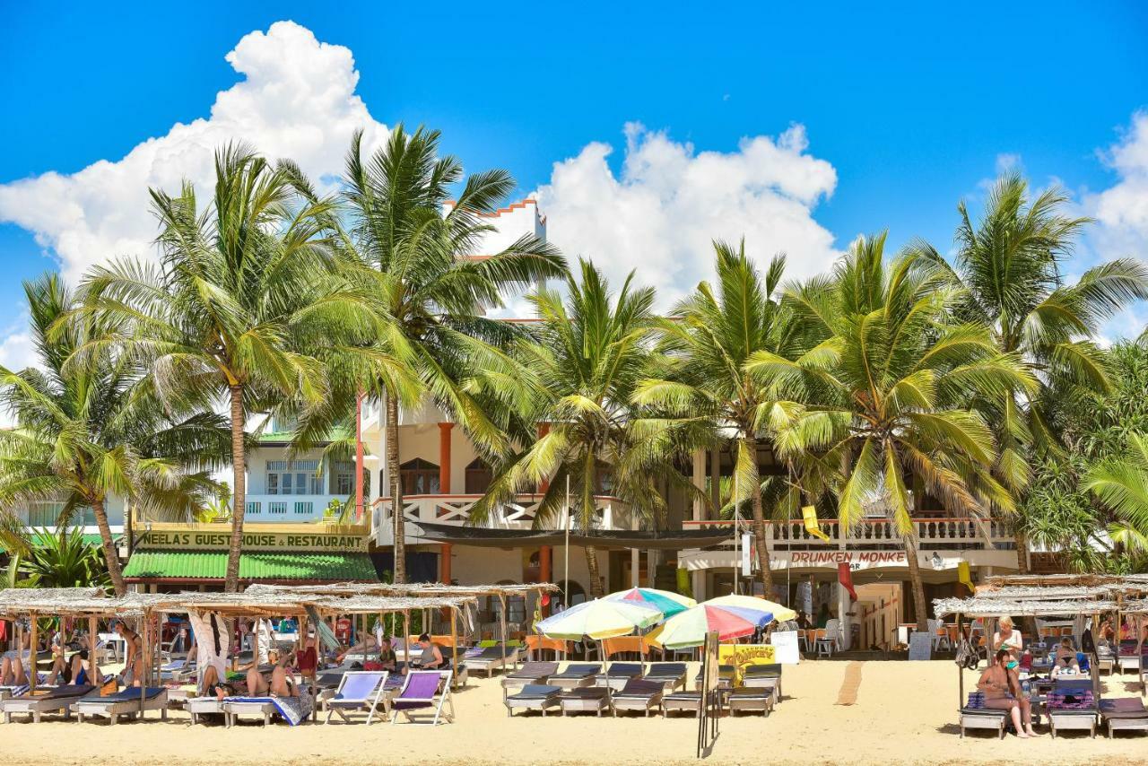 International Beach Hotel & Restaurant Хиккадува Экстерьер фото